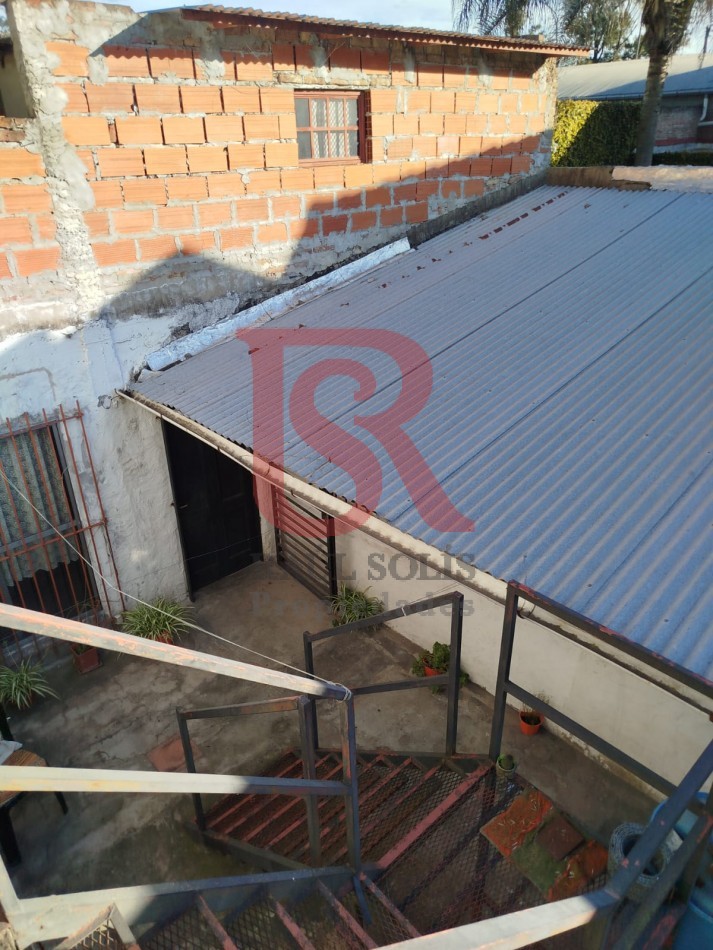 FV Casa en venta 4 ambientes, 220 m² - a metros de Universidad Jauretche y Metrobus