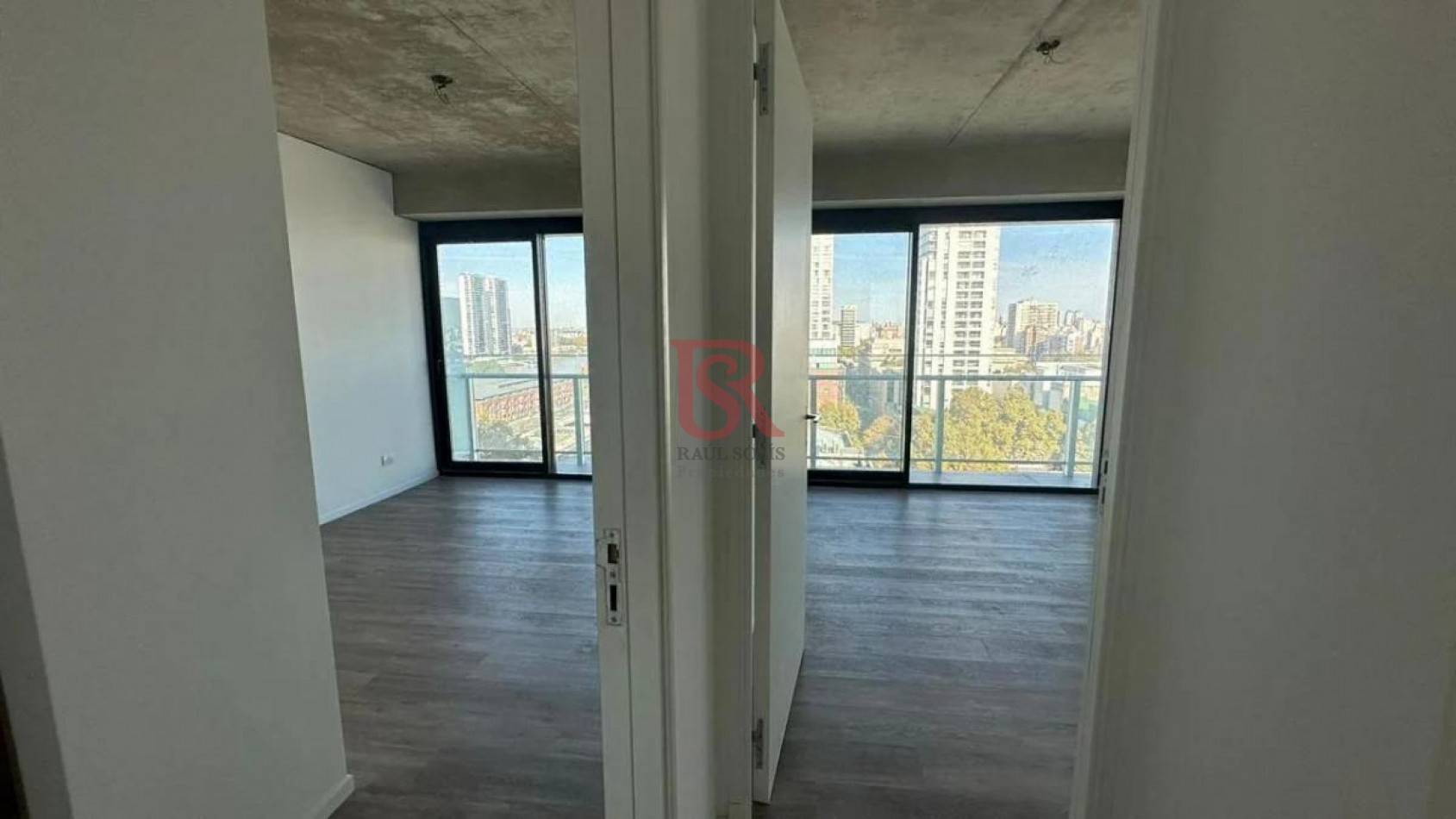 Excelente Departamento de 3 Ambientes en Quartier del Bajo 