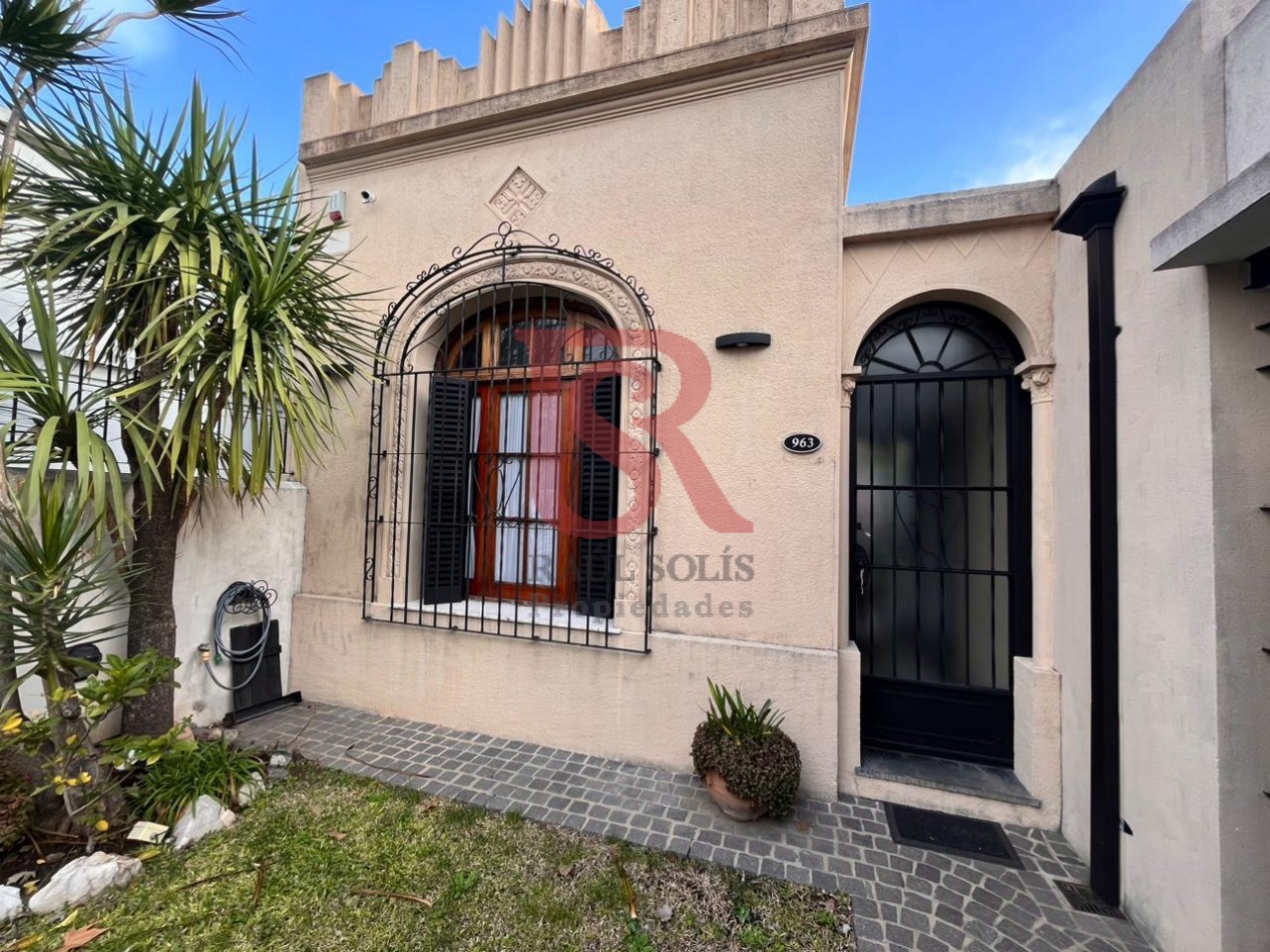 DN - Hermosa casa de 7 ambientes totalmente reciclada a nuevo en venta en Quilmes O  