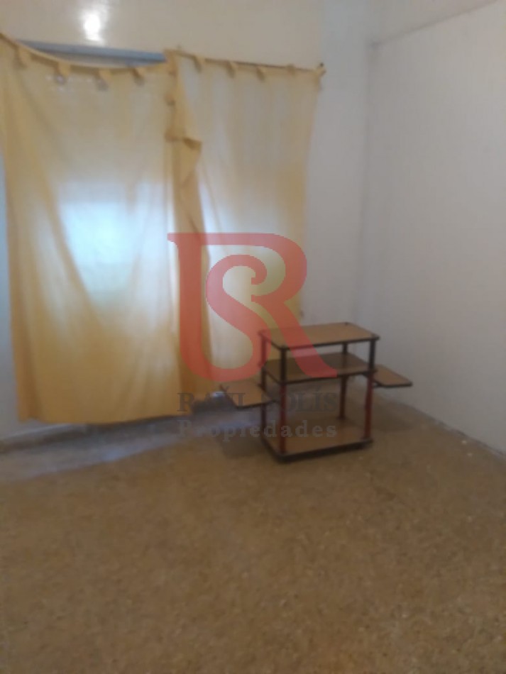 FV (SE) Casa 3 ambientes en alquiler en Quilmes 