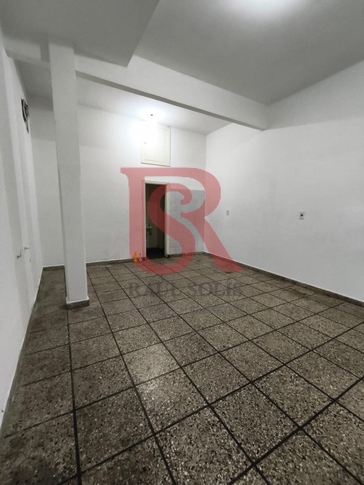 LP - ALQUILER LOCAL COMERCIAL ubicado en Quilmes centro