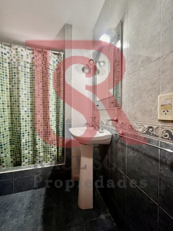 GV-ALQUILER Duplex Berazategui. IMPECABLE