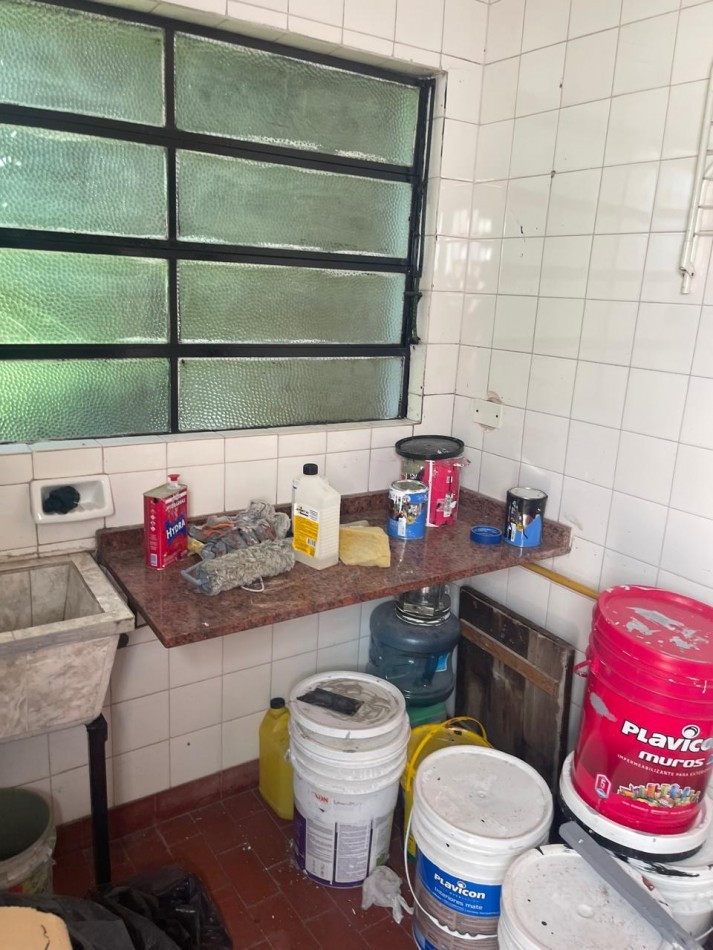 LP - Hermosa propiedad 5 ambientes en excelente zona de Quilmes