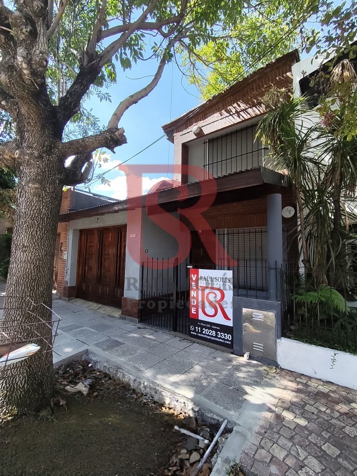 DN - Casa en alquiler 4amb con cochera