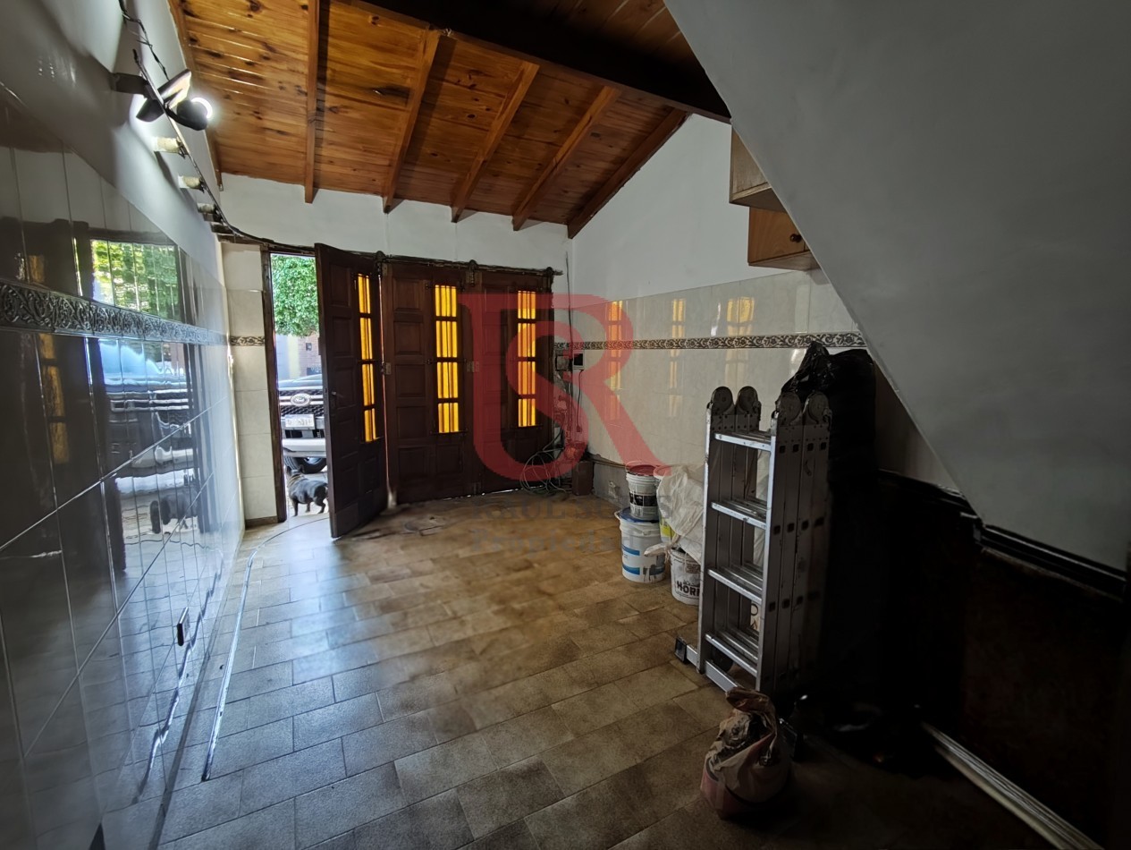 DN - Casa en alquiler 4amb con cochera