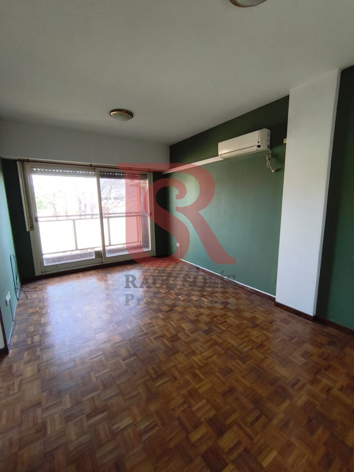 LG- Departamento 2 ambientes en Quilmes centro