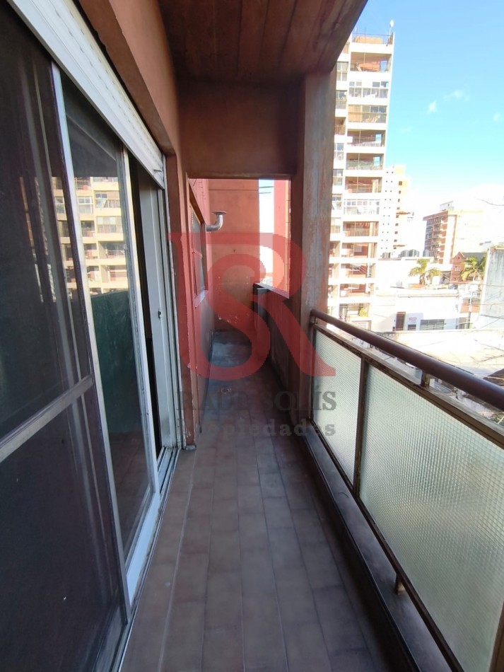 LG- Departamento 2 ambientes en Quilmes centro