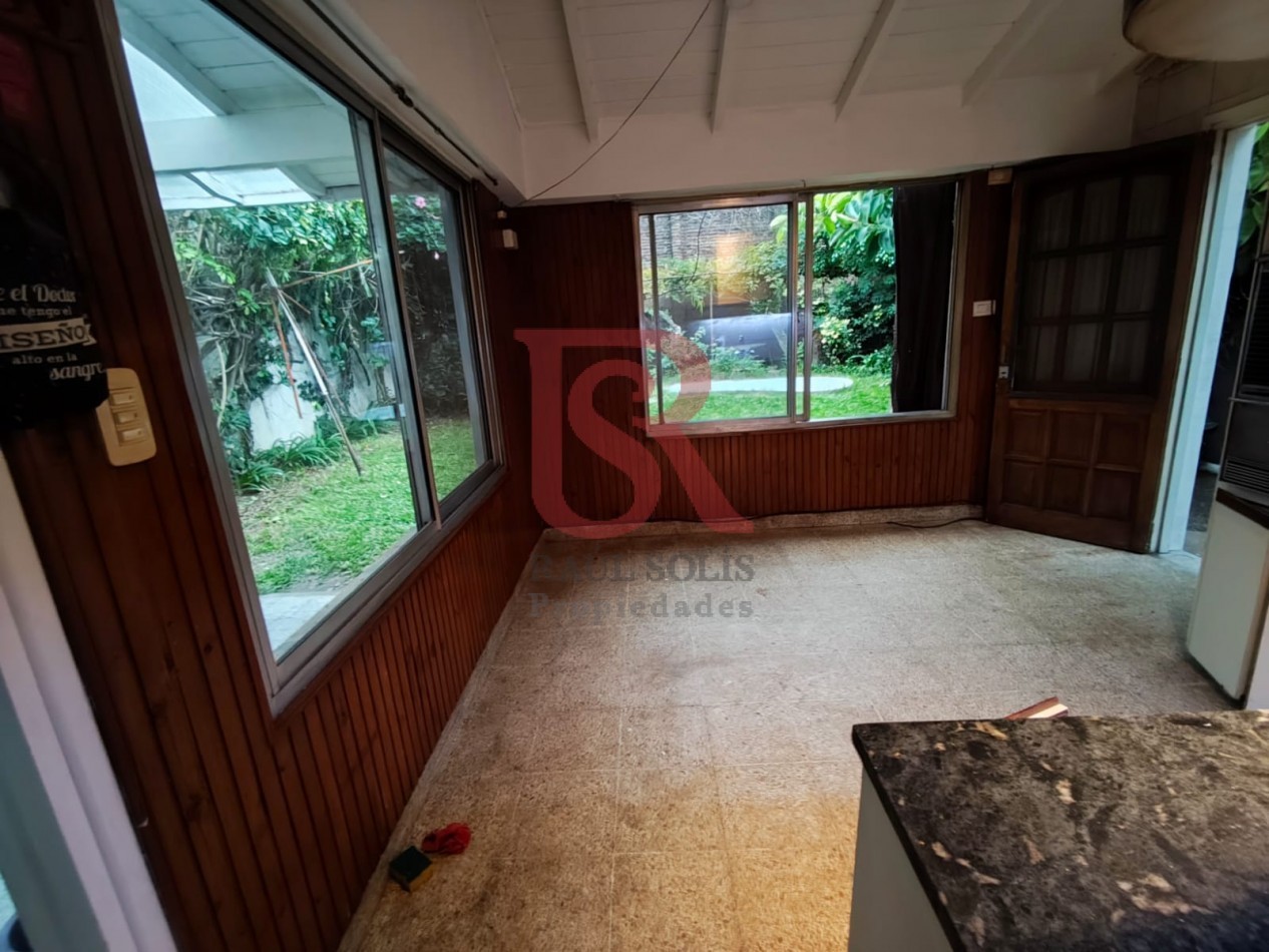 LP - VENTA! Hermosa casa 3 ambientes con escritorio, patio y horno de barro en Don Bosco