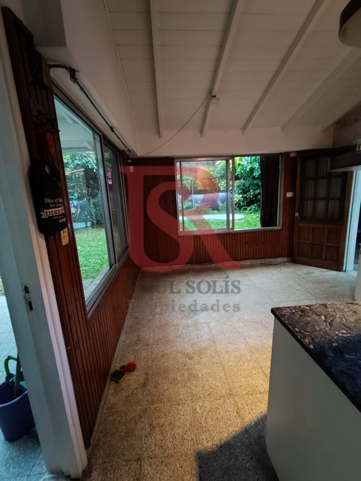 LP - VENTA! Hermosa casa 3 ambientes con escritorio, patio y horno de barro en Don Bosco