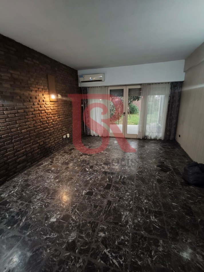 LP - VENTA! Hermosa casa 3 ambientes con escritorio, patio y horno de barro en Don Bosco