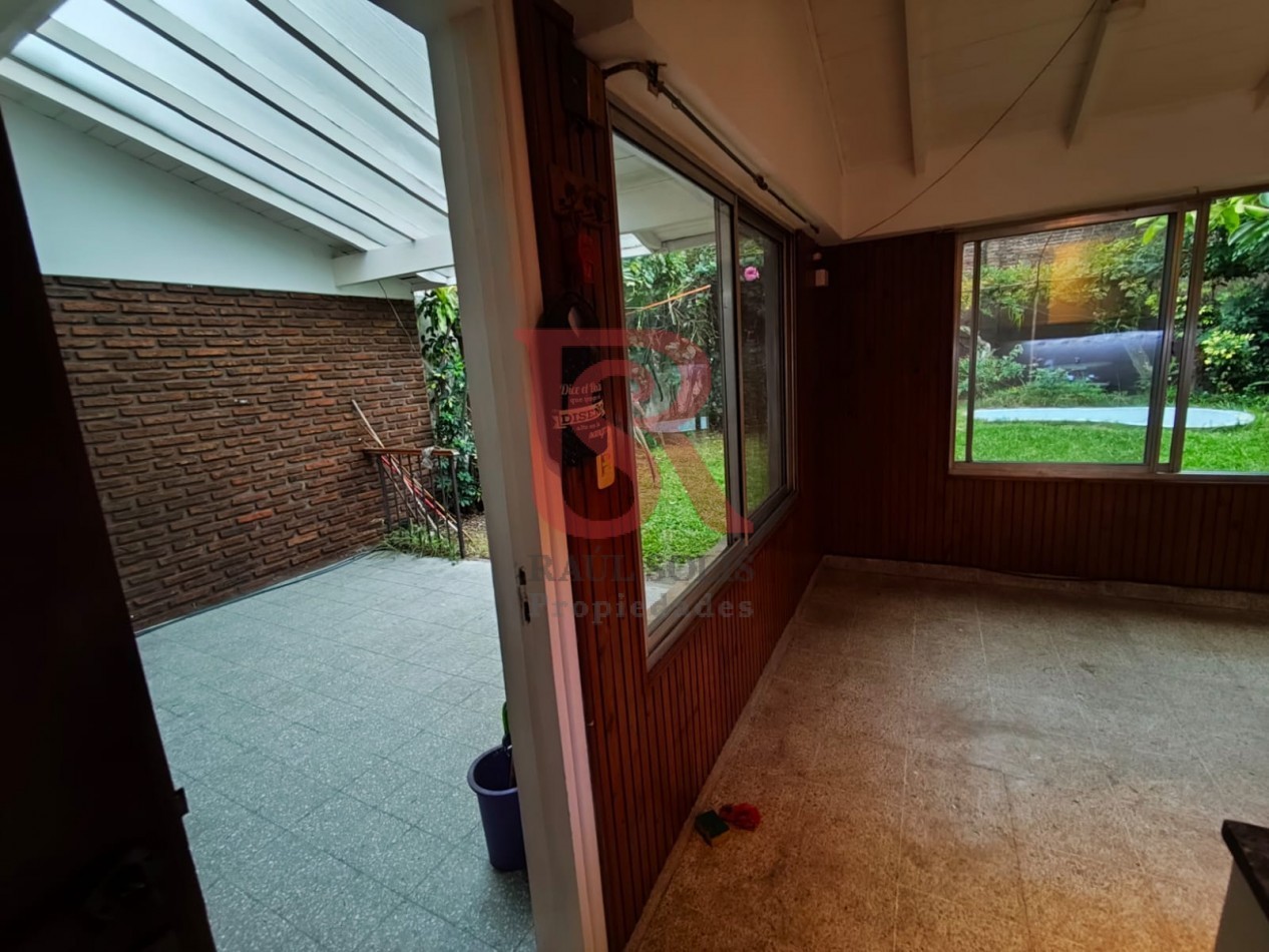 LP - VENTA! Hermosa casa 3 ambientes con escritorio, patio y horno de barro en Don Bosco