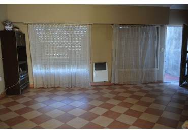 VG  Luminosa casa en venta de 6 ambientes