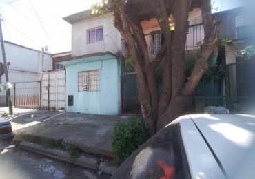 VN - Venta en block de 4 viviendas y deposito.