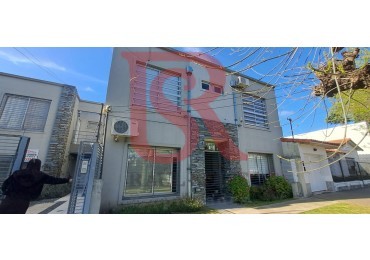 Gz - Precioso tres ambientes con cochera 