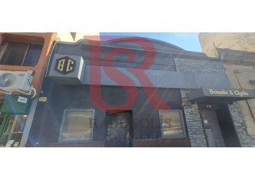 GZ - Local /Bailable/Galgon /Bar/Restaurant  Salon multiples Usos Excelente Ubicacion!!!!