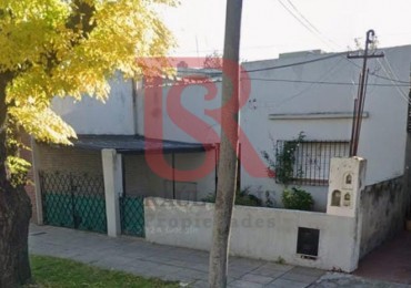 DN - Casa en venta en Sarandi!