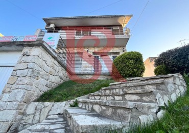 RS- Hermosa casa de 7 ambientes, en excelente estado.